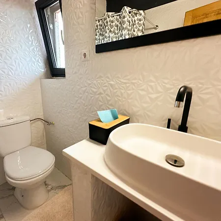 아파트 The Royal - With Balcony & Panoramic View