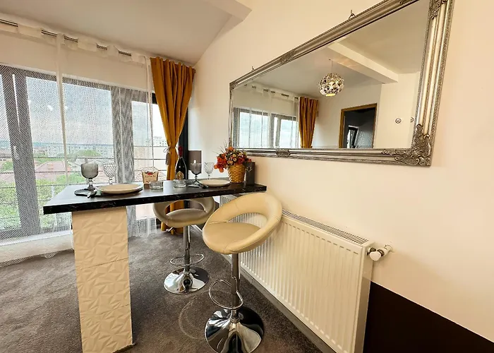 The Royal - With Balcony & Panoramic View Apartamento *